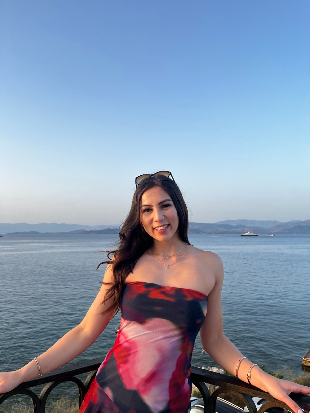 Gabrielle Hemsley, vietnam